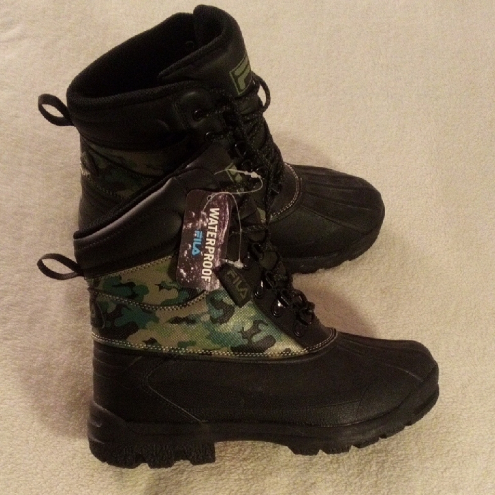 FILA Camouflage Waterproof Boots CAMO SIZE 7 NEW